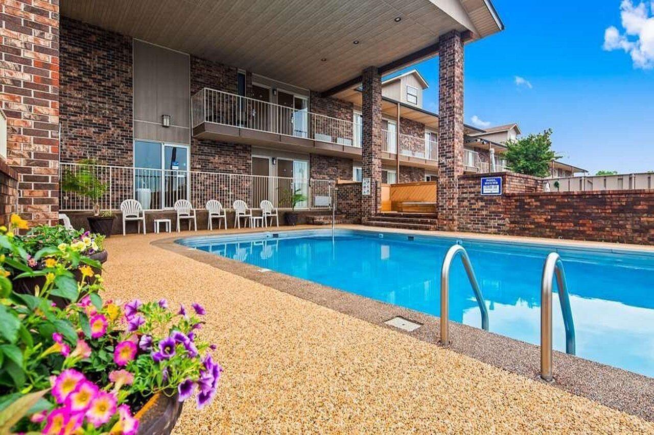 Best Western Sherwood Inn Clarksville Eksteriør billede