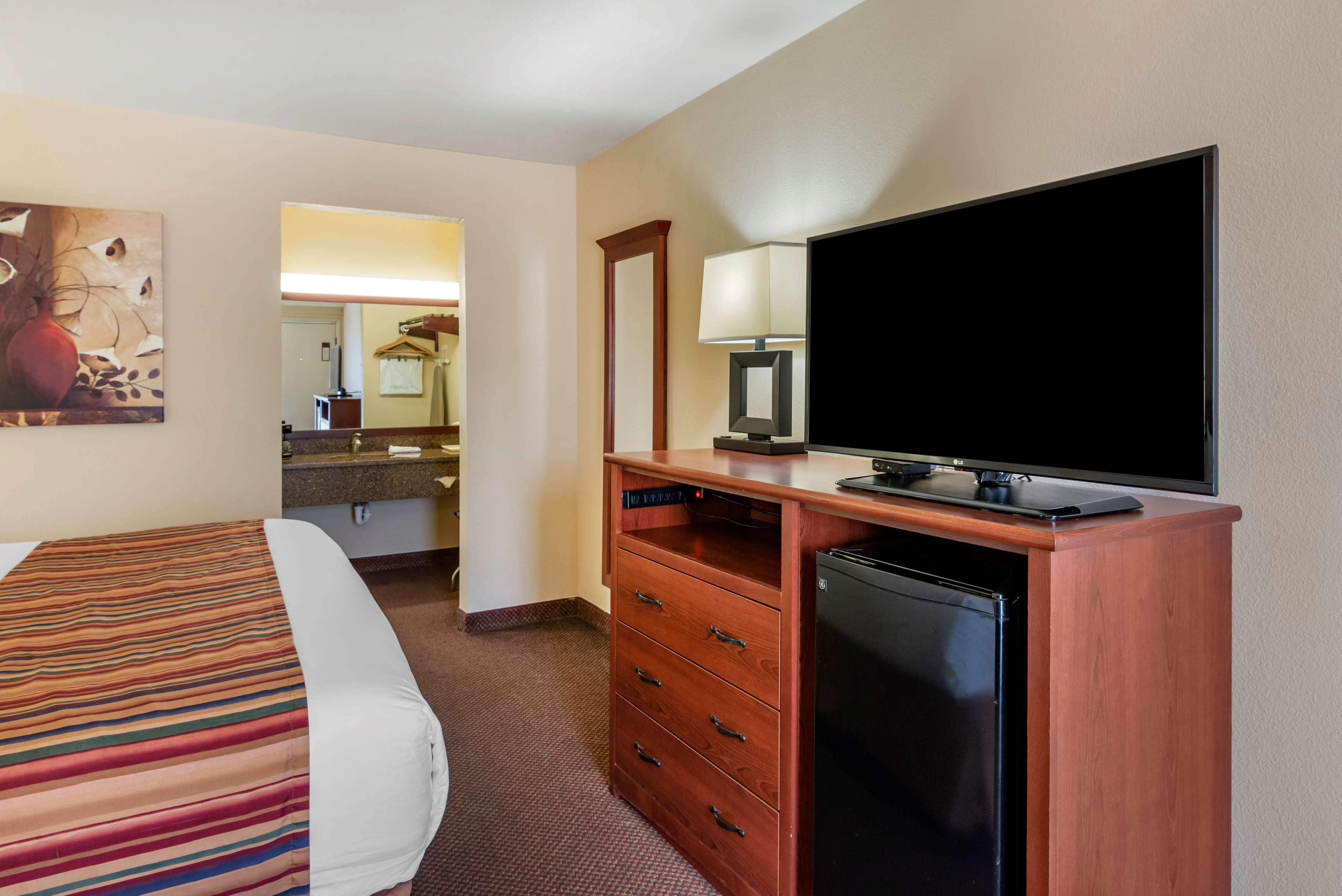 Best Western Sherwood Inn Clarksville Eksteriør billede